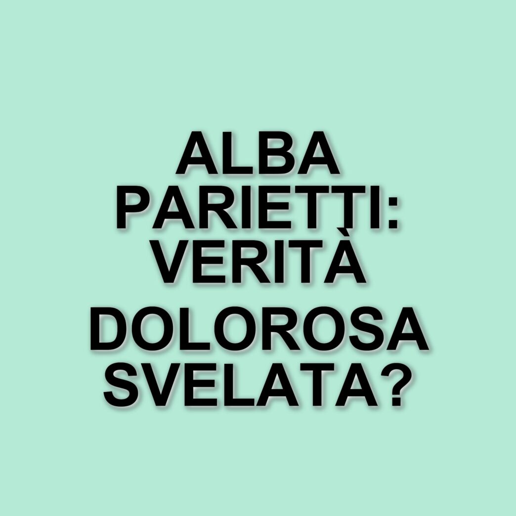 Alba Parietti racconta il suo difficile rapporto con la madre in un toccante monologo a Le Iene