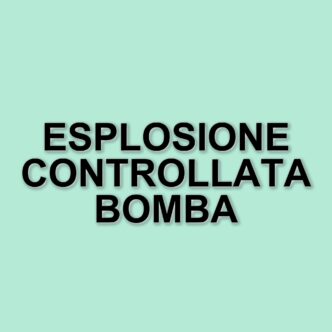Esplosione controllata di una bomba della Seconda Guerra Mondiale nel mare di Fiumicino