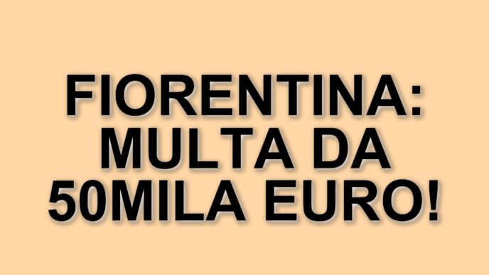 Fiorentina multata per cori offensivi e fumogeni: 50mila euro di sanzione