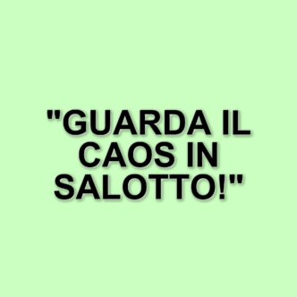 Un disastro in salotto: il video virale di una mamma e il suo bimbo di due anni