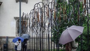 A_milano_il_monumento_%22non_dim