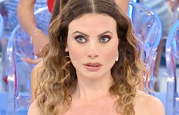 Agnese_de_pasquale_reagisce_su