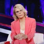 Amori in tv la sfida tra Techetechetè e Amici la semifinale di sabato 10 maggio 2025