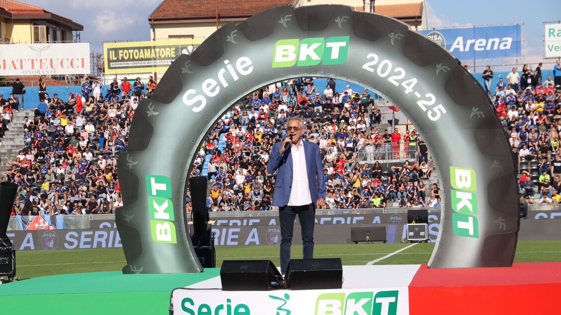 Andrea_Bocelli_canta_il_nuovo_