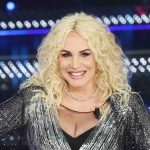 Antonella clerici e la dieta del 5: il metodo per restare in forma oltre i 60 anni