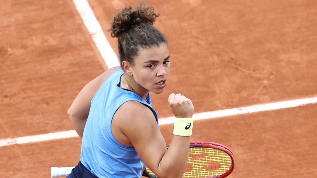 Aryana_sabalenka_davanti_a_tut