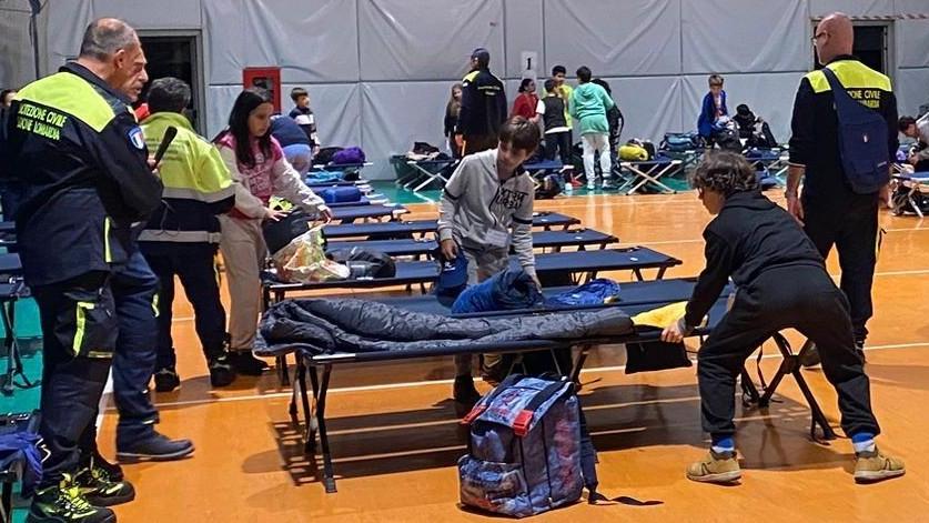 Bambini_in_tenda_per_una_notte