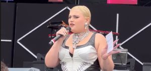 Big_mama_tra_conduce_Eurovisio