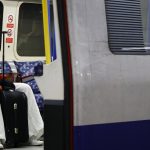 Blackout a londra blocca metro su più linee e crea disagi diffusi nel trasporto pubblico