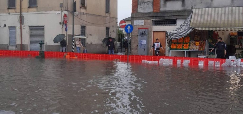 Bomba_d%E2%80%99acqua_su_milano_blocca