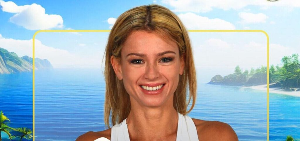 Camila_giorgi_lascia_l%E2%80%99isola_d