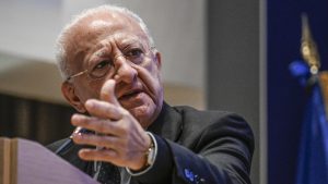 Campania%2C_de_luca_al_giurament
