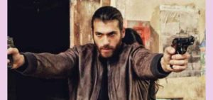 Can_Yaman_fa_impazzire_i_socia
