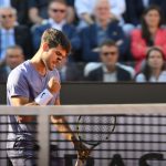 Carlos Ancaraz festeggia la vittoria agli internazionali di Roma e la prestazione di Jannik Sinner