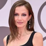 Chiara iezzi racconta i suoi anni difficili dopo la fine della carriera con paola e il ritorno sul palco