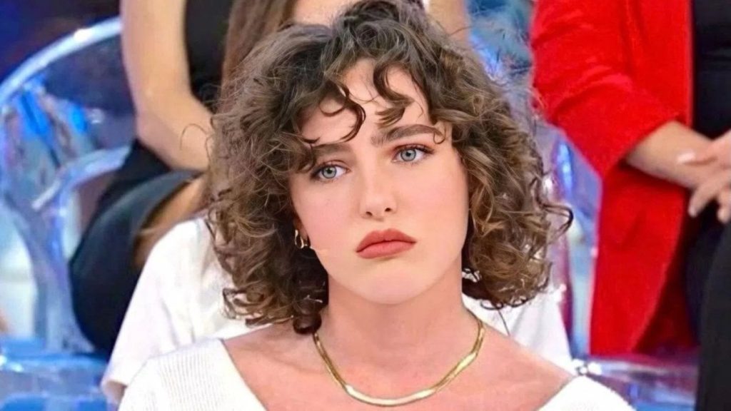 Chiara_pompei_tenta_il_suicidi