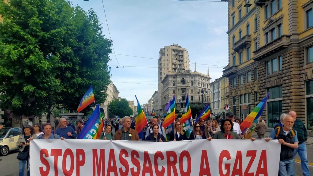 Circa_1.500_persone_in_corteo_