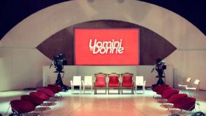 Colpo_di_scena_a_Uomini_e_donn