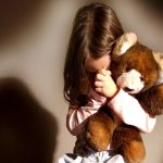 Condannato a sette anni insegnante di milano per abusi su bambine in asilo con telecamere nascoste