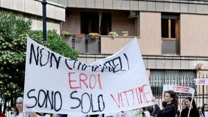 Corsico%2C_studenti_in_marcia_co