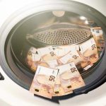 Denaro, immobili e società off shore tra Roma, Bratislava e Dubai: scoperta rete di riciclaggio da 5 milioni