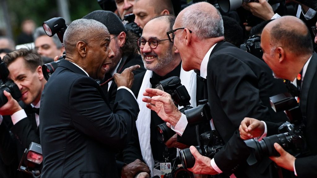 Denzel_washington_entra_in_col