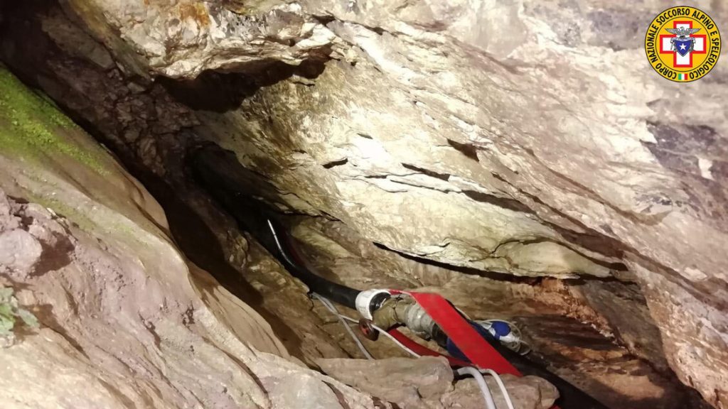Dramma_nella_grotta_remeron_a_