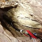 Dramma nella grotta remeron a comerio, speleologo 73enne muore dopo una caduta da un pozzo profondo 15 metri