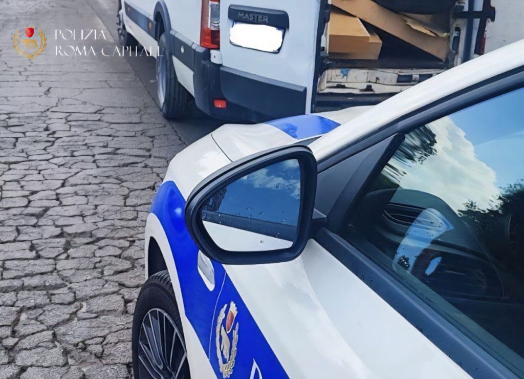 Due_uomini_fermati_per_traspor