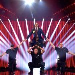 Gaffe in diretta all’Eurovision 2025: l’errore di traduzione di Gabriele Corsi davanti a milioni di spettatori