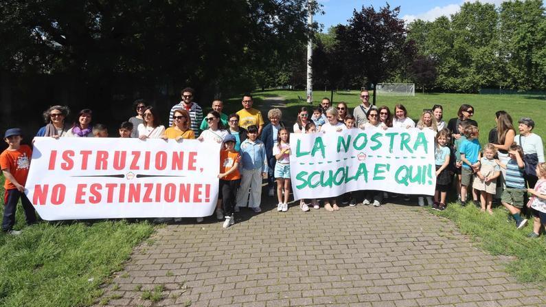 Genitori_e_scuole_in_attesa_da