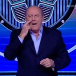 Gerry scotti a rischio abbandono di caduta libera per sovraccarico di impegni tv nel 2025