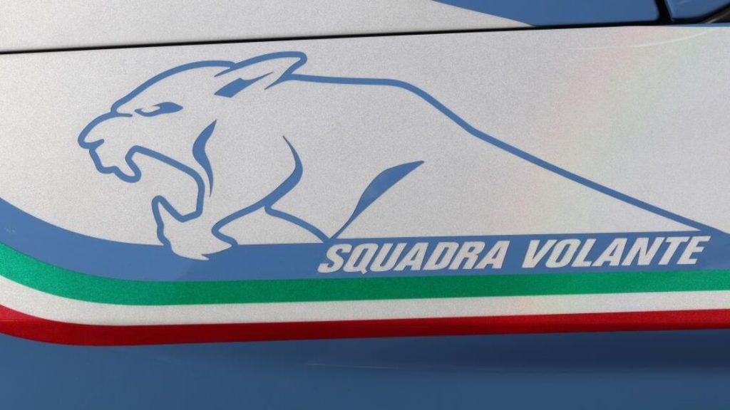 Giovane_in_fuga_dalla_polizia_