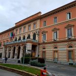 Giovane semina il caos e aggredisce un infermiere al pronto soccorso del policlinico Umberto I di roma