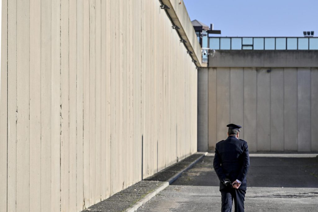Giovani_detenuti_nelle_carceri