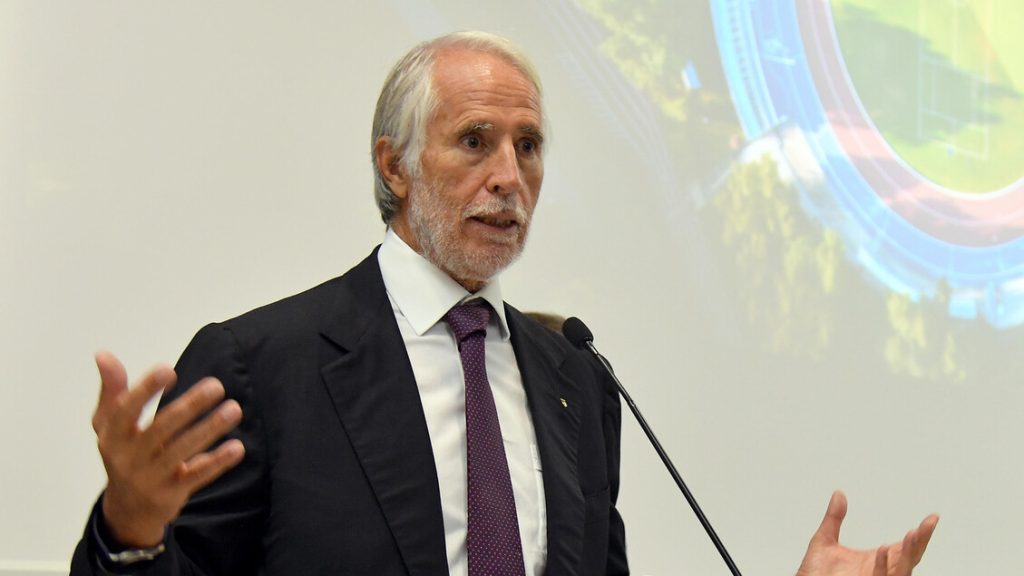 Giovanni_Malag%C3%B2_lascia_il_CONI