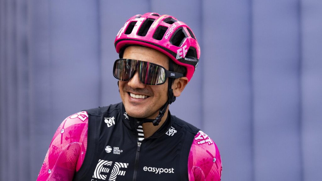 Giro_d%E2%80%99Italia_2025%2C_Carapaz_pr