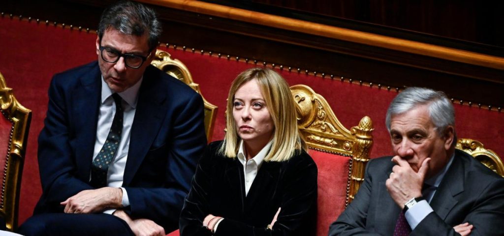 Golden_power_su_unicredit_e_ba