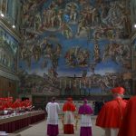 I cardinali riprendono domani le votazioni per eleggere il 267° papa tra momenti di preghiera e scrutinio