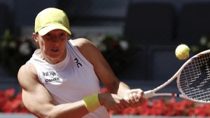 Iga_%C5%9Bwi%C4%85tek_eliminata_al_terzo