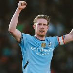 Il Napoli punta a kevin de bruyne con un’offerta biennale e dettagli curati per il centrocampista belga