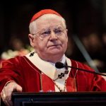 Il cardinale angelo scola riflette sulla vecchiaia e il significato del tempo nella sua nuova opera