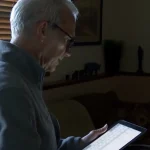 Il fratello del nuovo papa statunitense scopre la nomina tra telefonate perse e un’intervista imprevista