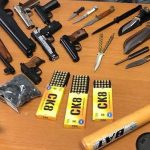 Il mercato nero delle armi a roma: semiautomatiche e mitragliette a portata di mano nelle periferie