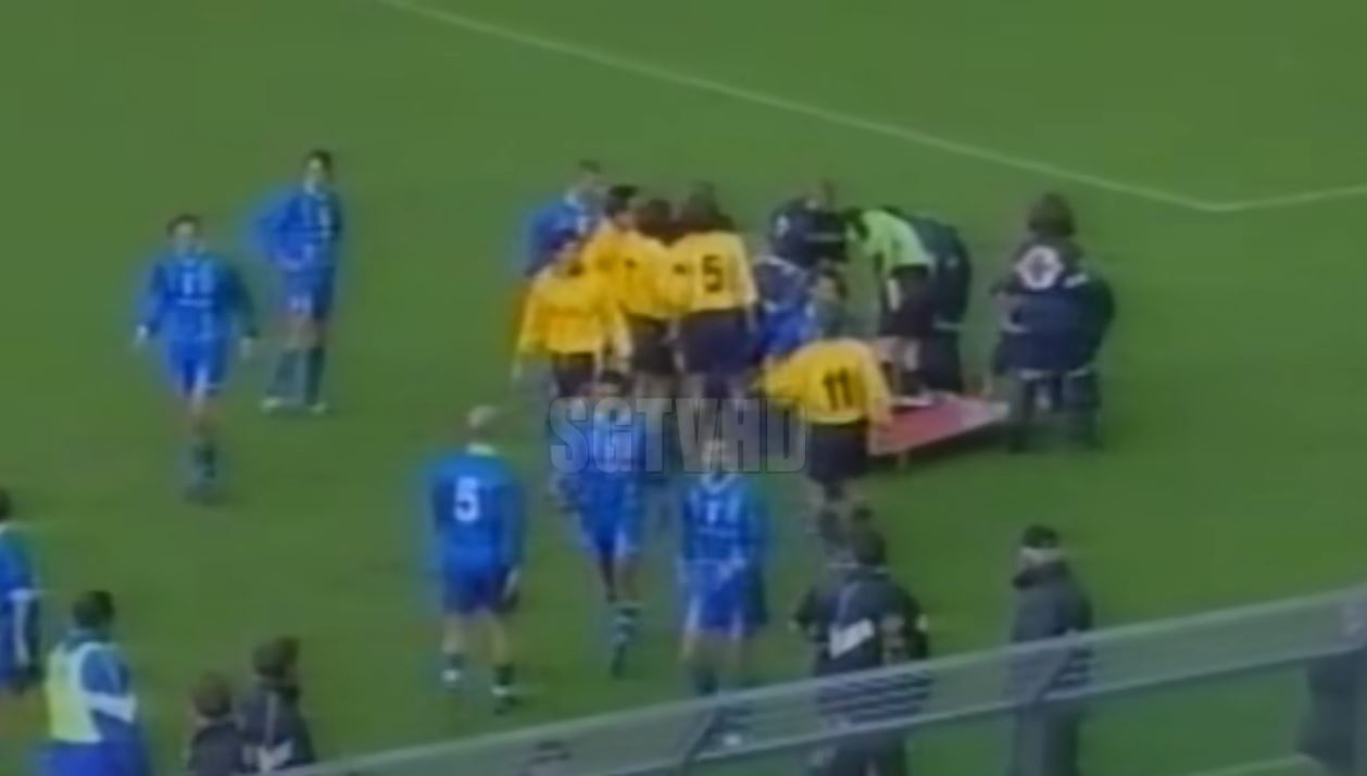 Il_pugno_di_Massimiliano_Ferri