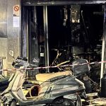 Incendio a valle aurelia, falegname di 70 anni intossicato e laboratorio distrutto dal fuoco