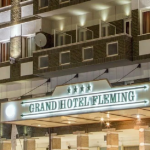 Incendio al grand hotel di roma nord: fiamme domate, nessun ferito ma danni rilevanti alle stanze