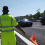 Incidente con mezzo pesante provoca blocco del traffico sul grande raccordo anulare di roma al km 24,700 in carreggiata interna