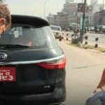 Incidente medagliati a pechino express 2025: due tamponamenti nella finale in nepal