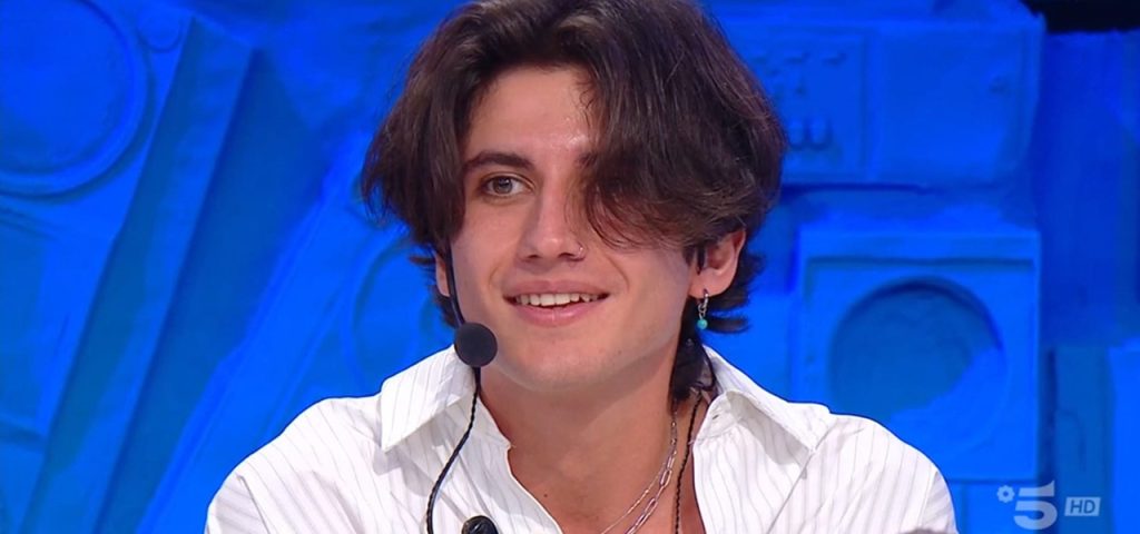 Jacopo_sol_lancia_l%E2%80%99album_%E2%80%9Cdov